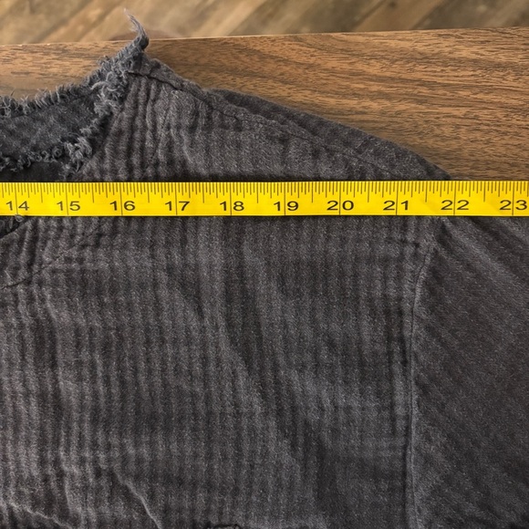 ❤️ Free People Palo Alto Pocket Tee - Dark Grey Gauze Raw Hem S - Picture 8 of 10